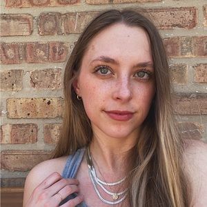 Meet your Posher, Leah